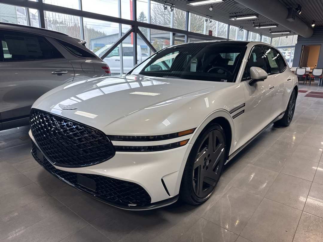 2026 Genesis G90 3.5T eSC - Image 3