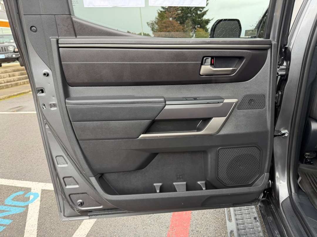 2025 Toyota Tundra SR5 - Image 29