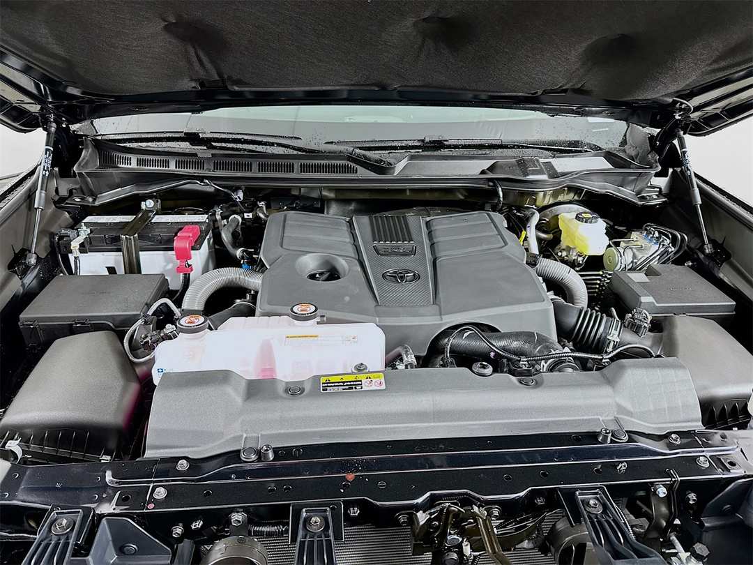 2026 Toyota Tundra Platinum - Image 31