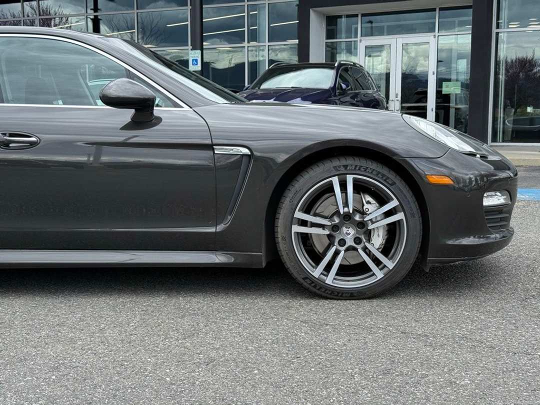 2010 Porsche Panamera 4S - Image 3