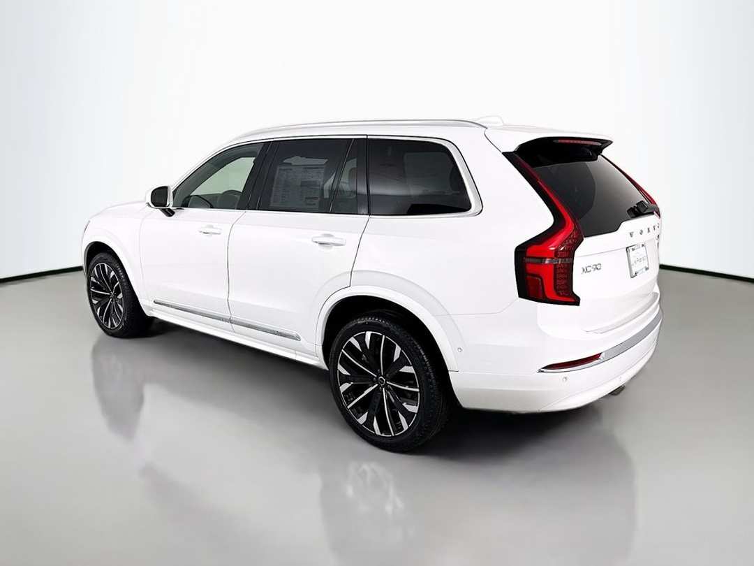 2026 Volvo Xc90 B6 Plus 7Seater - Image 3