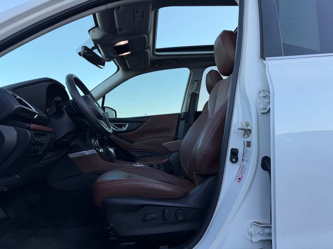 2019 Subaru Forester Touring - Image 3