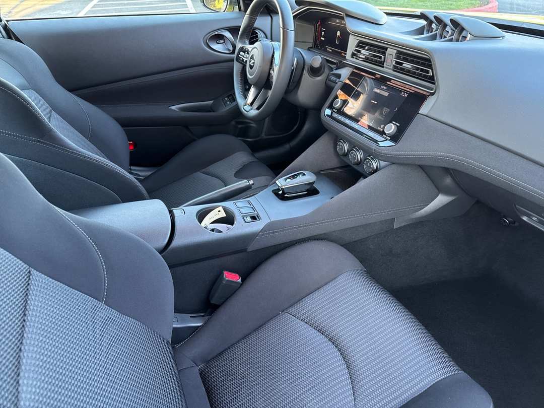 2024 Nissan Z Sport - Image 13