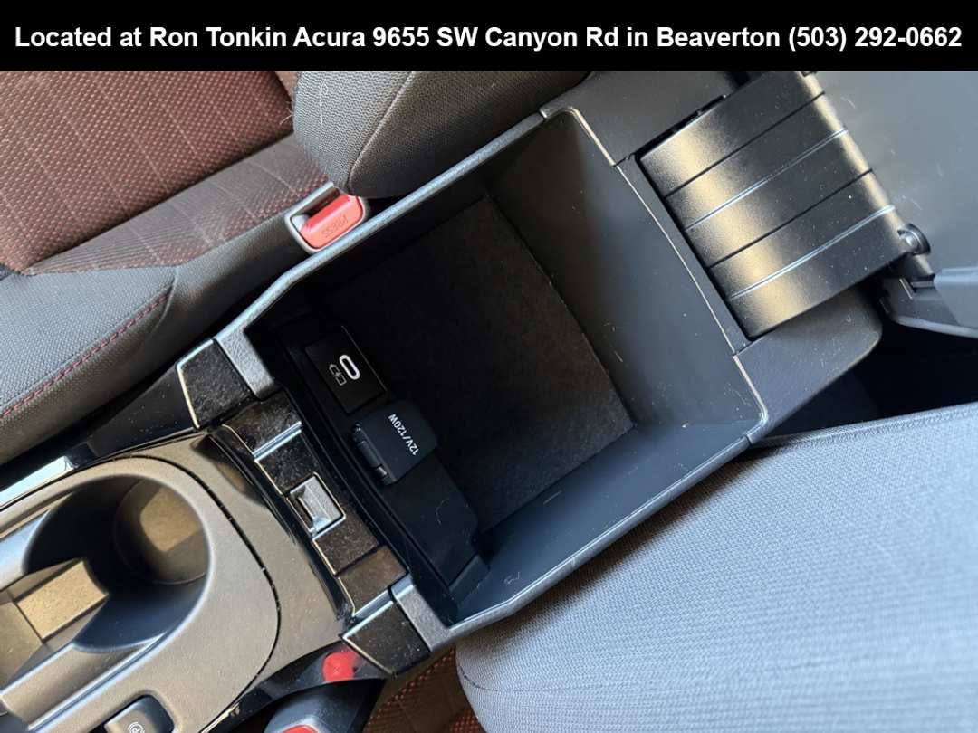 2024 Toyota Corolla SE - Image 24