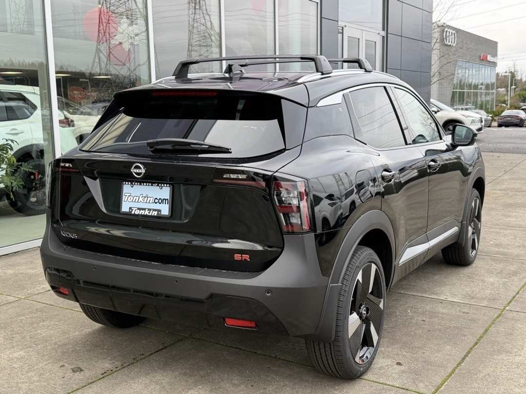 2026 Nissan Kicks SR - Image 7