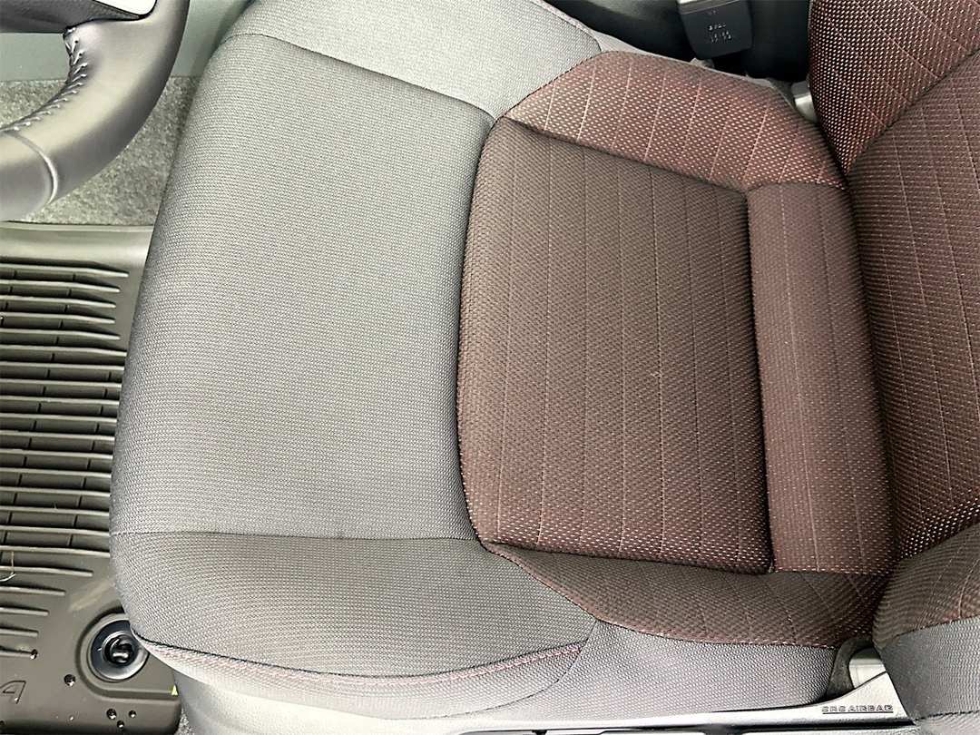 2026 Toyota Corolla SE - Image 19