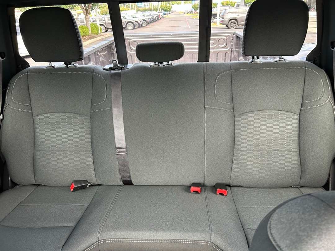 2026 Ram 3500 Tradesman - Image 21