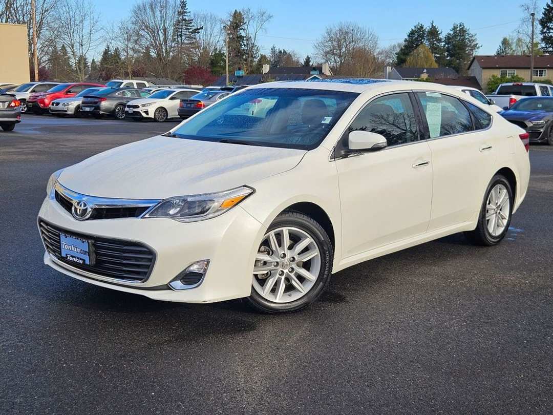 2015 Toyota Avalon XLE Premium - Image 2