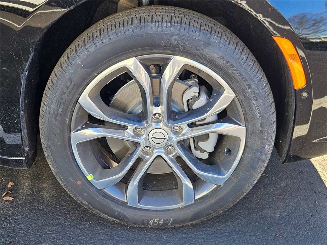 2026 Chrysler Pacifica Pinnacle - Image 46