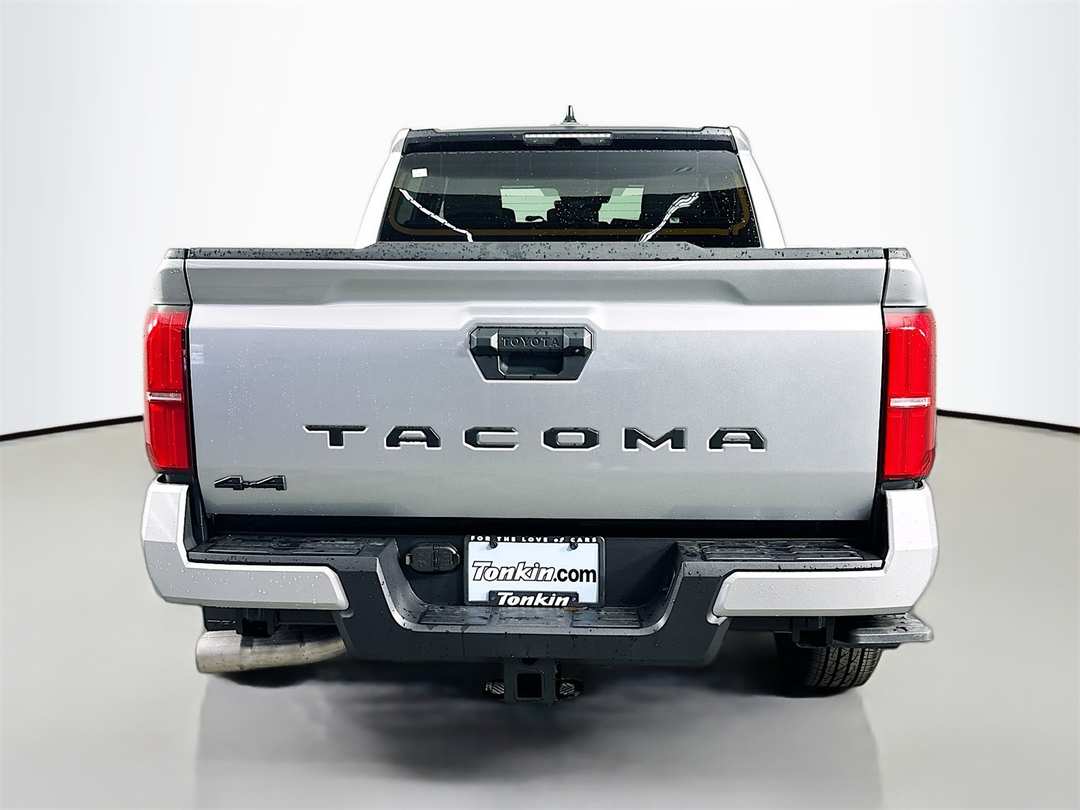 2025 Toyota Tacoma SR5 - Image 6