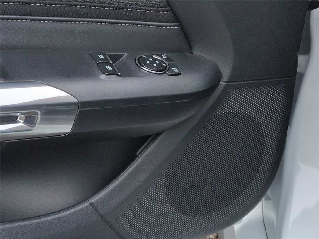 2026 Ford Mustang GT - Image 11