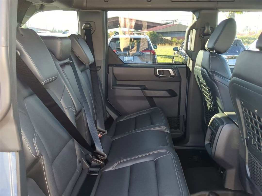 2025 Ford Bronco Big Bend - Image 28