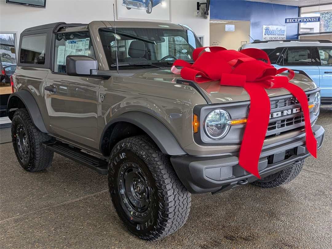 2025 Ford Bronco Base - Image 5