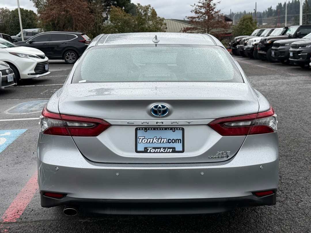 2021 Toyota Camry XLE - Image 7