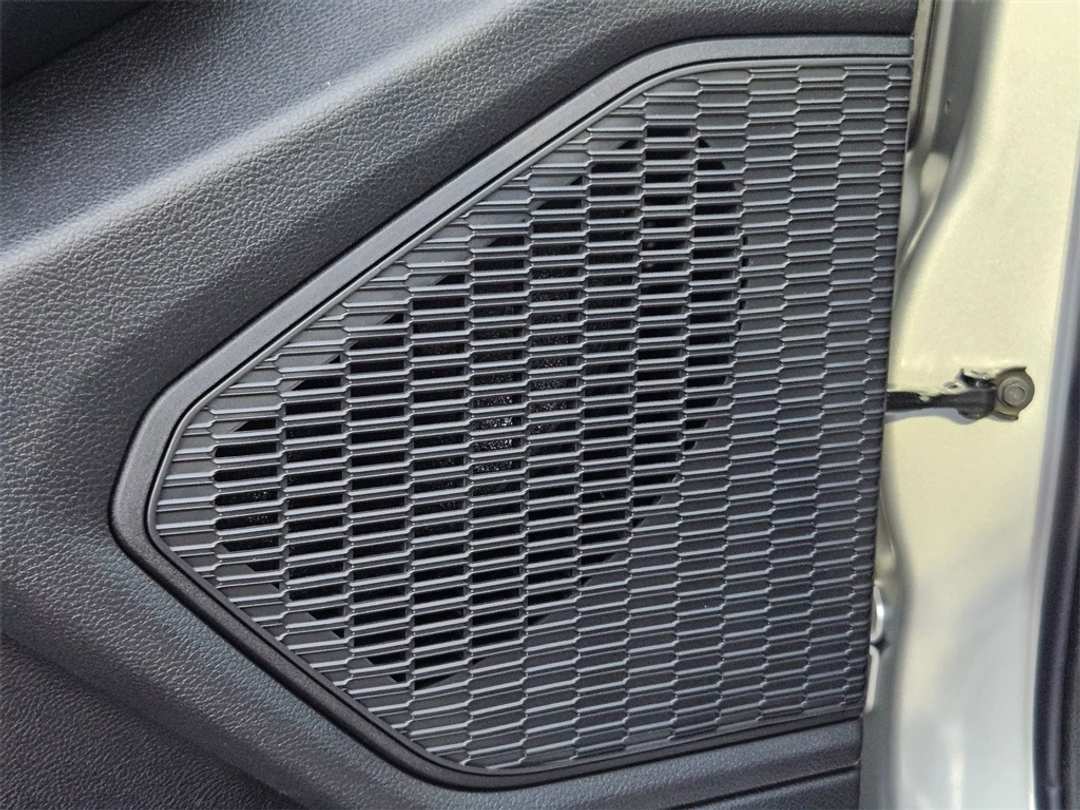 2025 Jeep Grand Cherokee Limited - Image 12