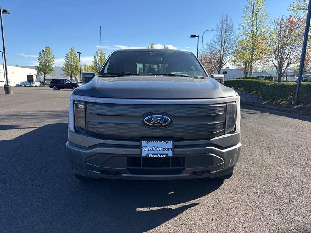 2023 Ford F-150 Lightning Lariat - Image 2