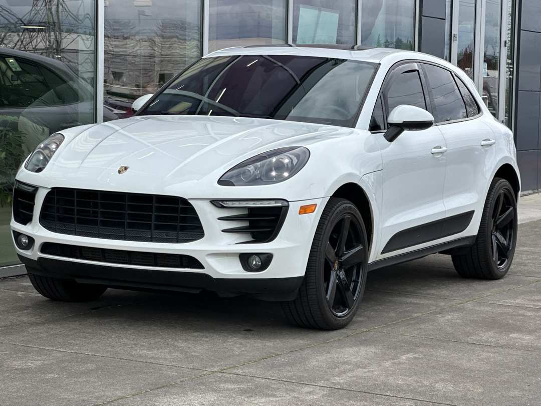 2017 Porsche Macan Base - Image 7