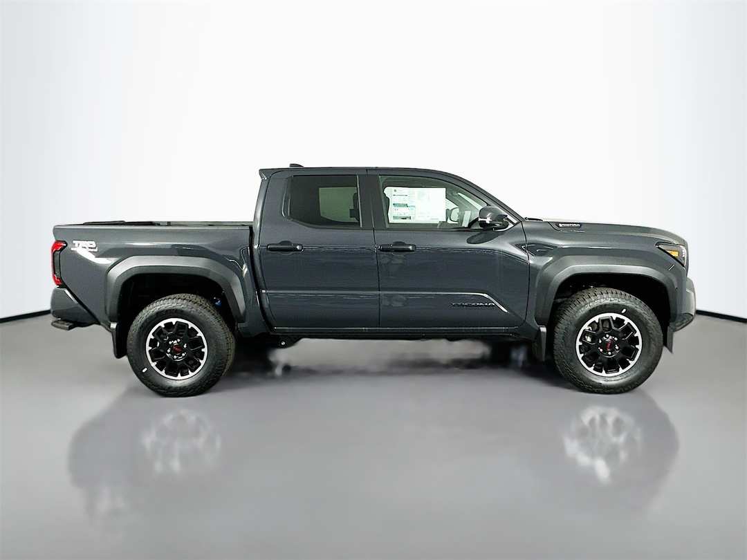 2025 Toyota Tacoma TRD Off Road - Image 8