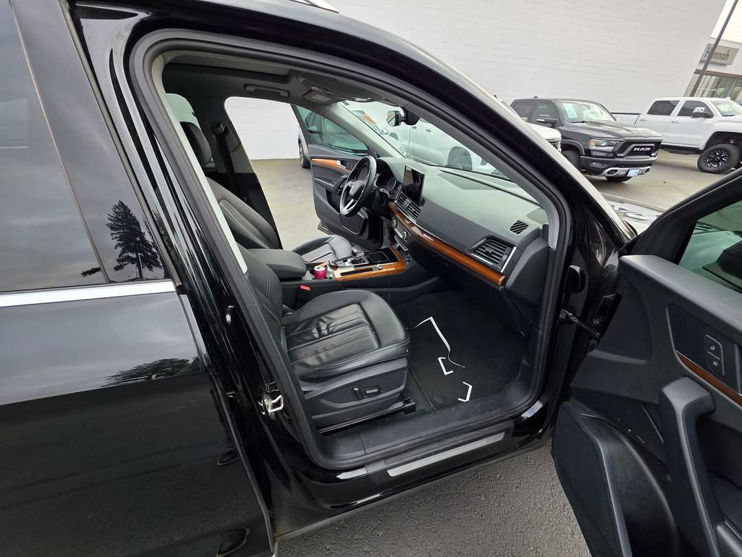 2023 Audi Q5 40 Premium - Image 15