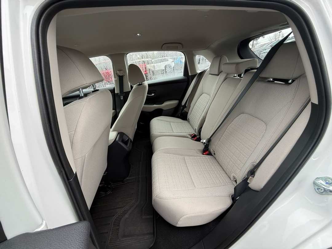 2025 Honda HR-V LX - Image 17