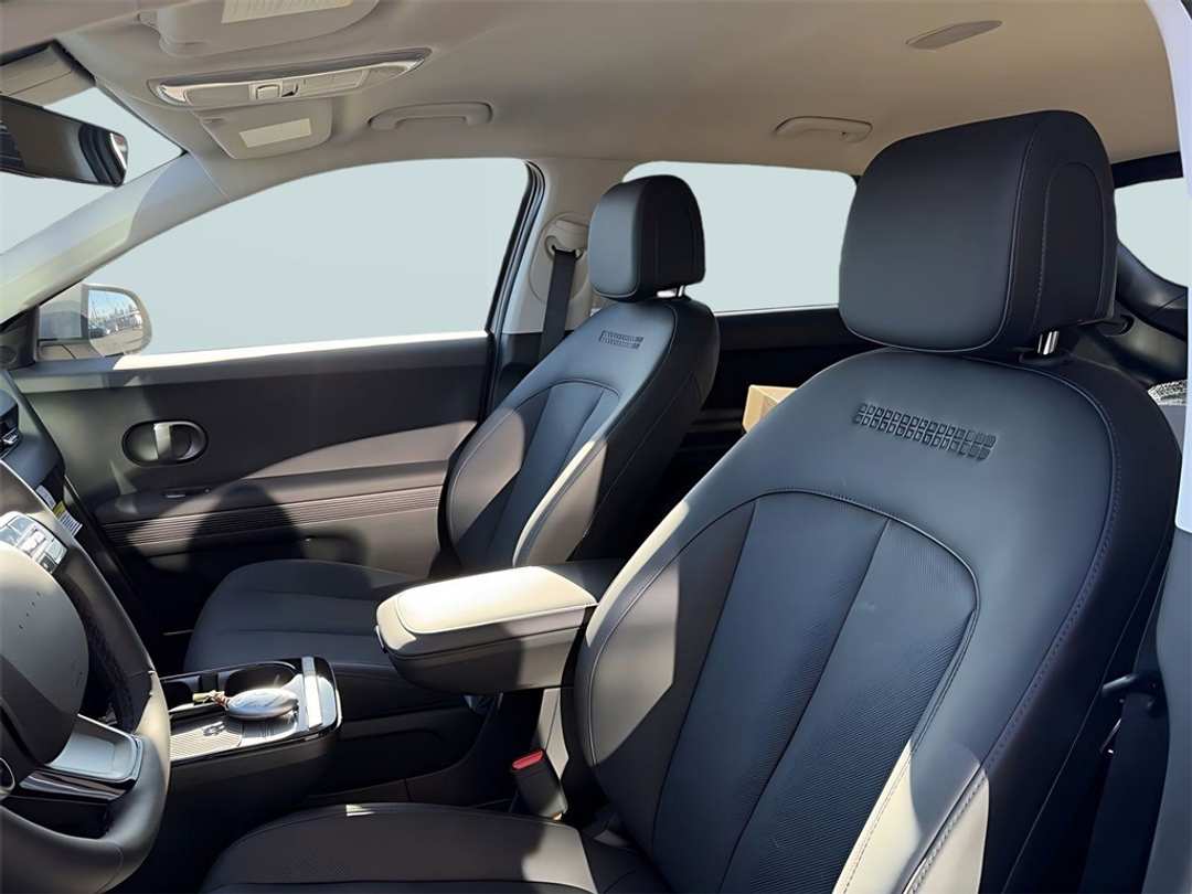 2026 Hyundai Ioniq 5 SEL - Image 14