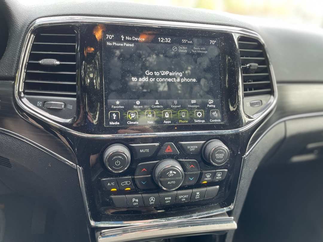 2019 Jeep Grand Cherokee Limited - Image 15