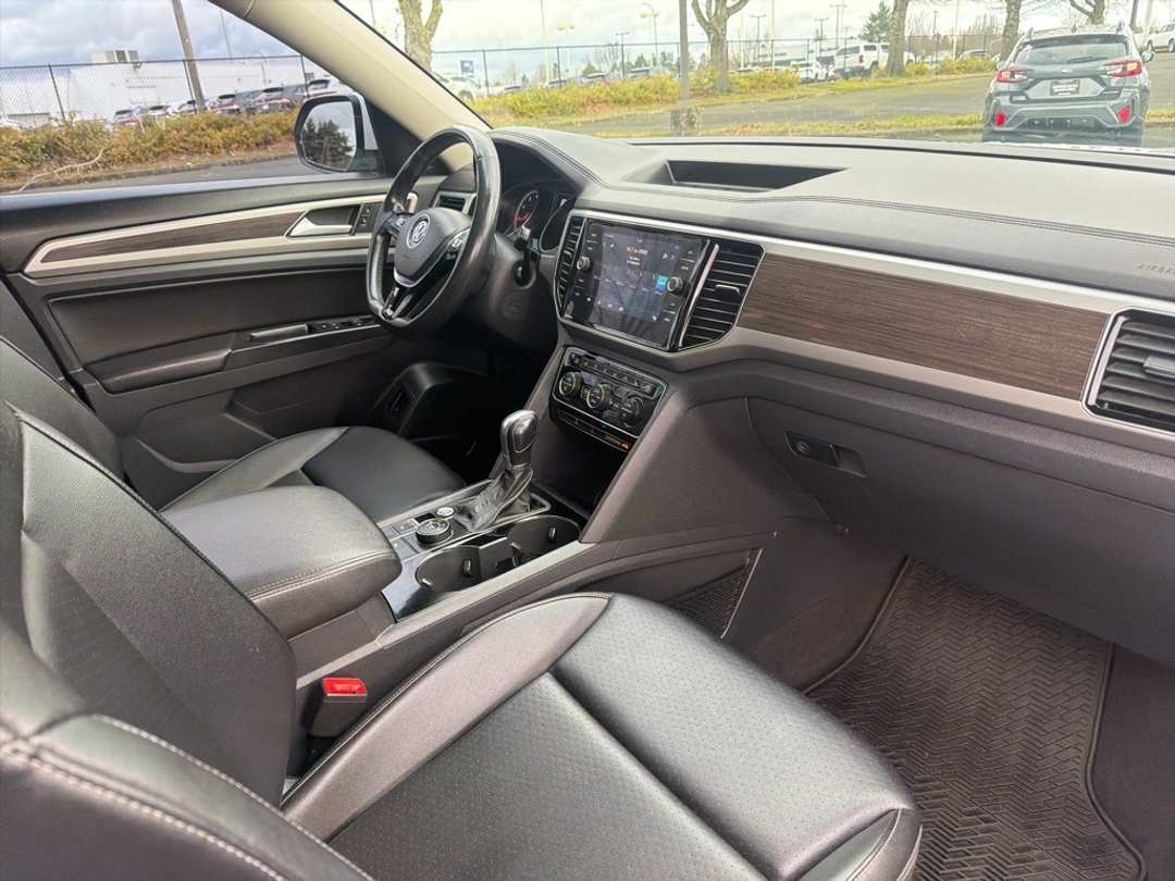 2018 Volkswagen Atlas SEL - Image 30