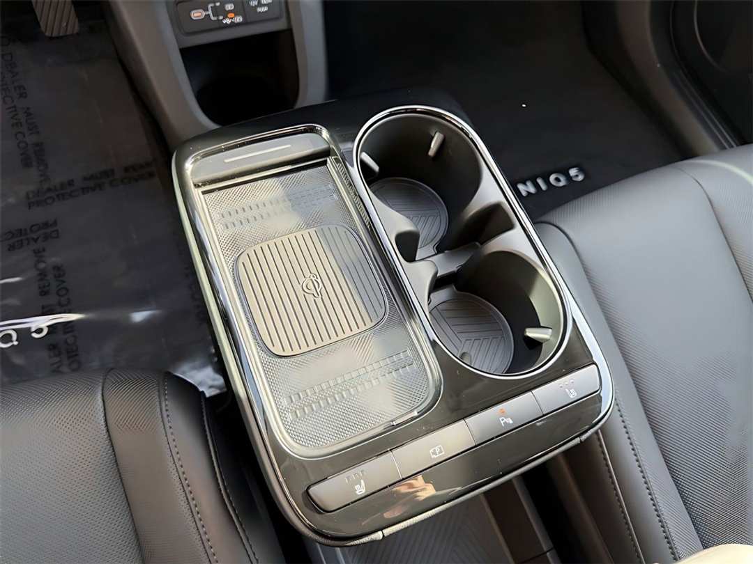 2026 Hyundai Ioniq 5 SEL - Image 24