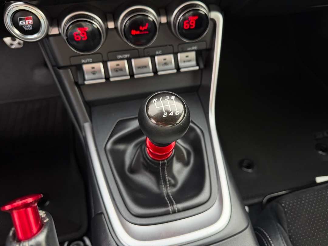 2024 Toyota Gr86 Premium - Image 23