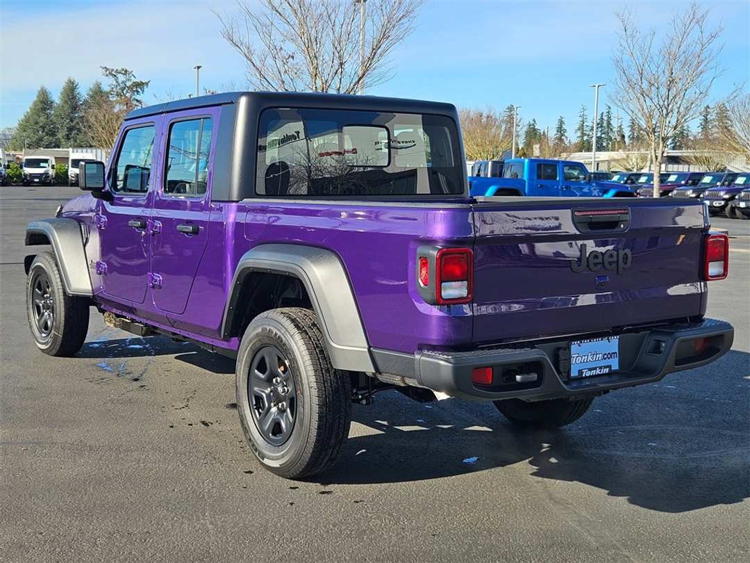 2026 Jeep Gladiator Sport - Image 5