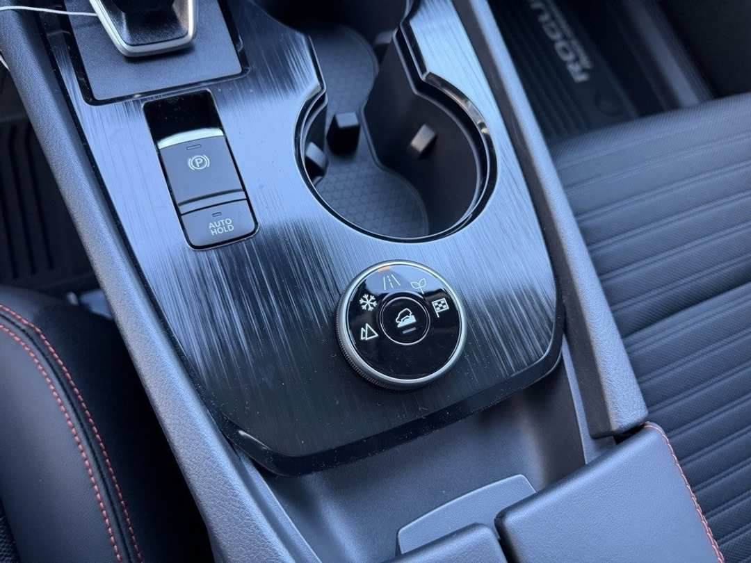 2026 Nissan Rogue Rock Creek - Image 24