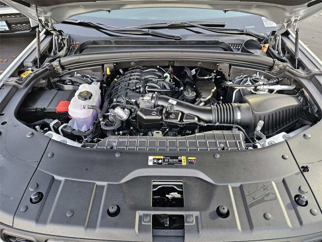 2025 Jeep Grand Cherokee Limited - Image 38