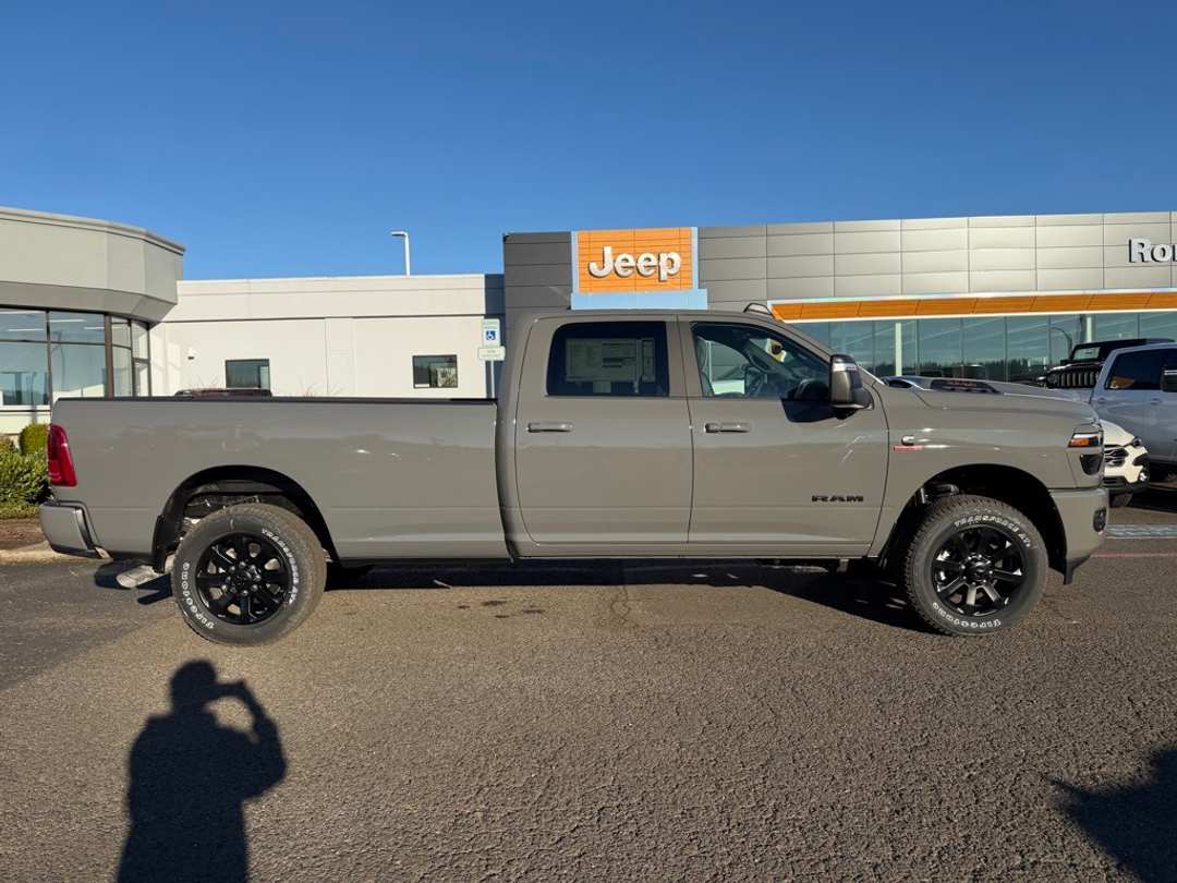 2026 Ram 3500 Laramie - Image 8