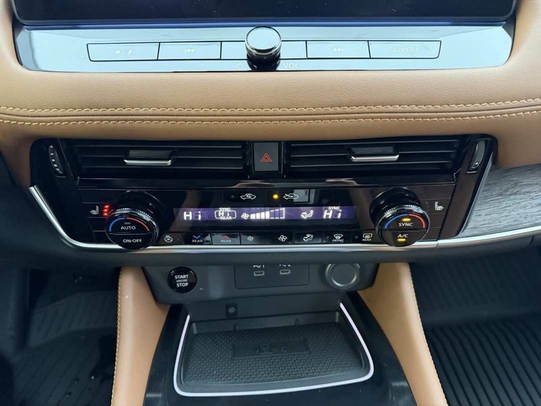 2026 Nissan Rogue Platinum - Image 23