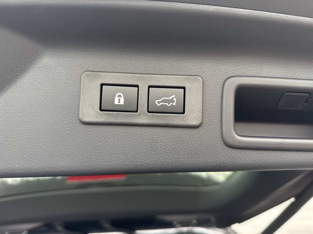 2026 Subaru Forester Premium - Image 21