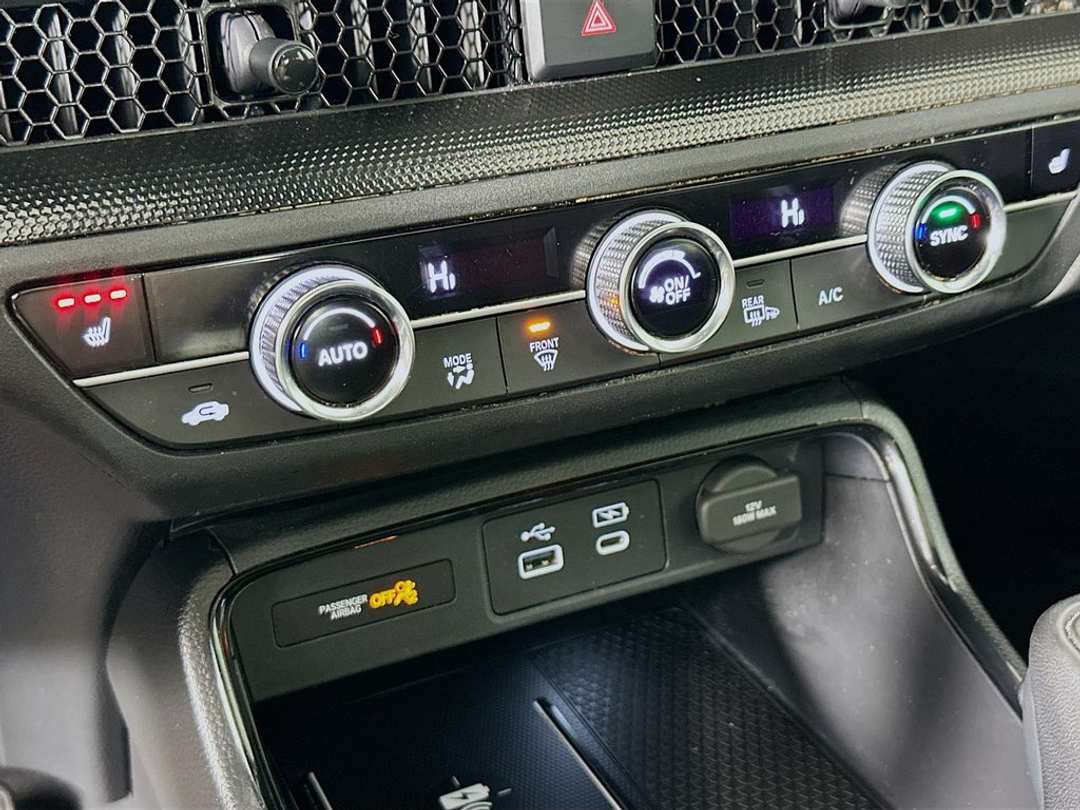 2024 Honda CR-V SportL - Image 16