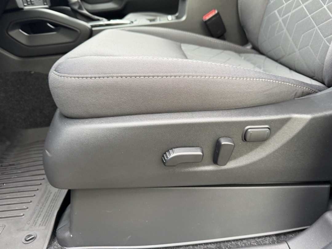 2026 Nissan Frontier SV - Image 14