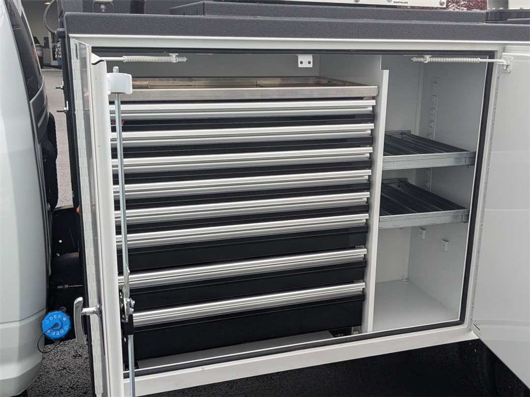 2024 Ram 5500Hd Tradesman - Image 13