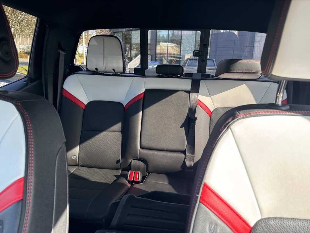 2023 GMC Canyon AT4X - Image 34