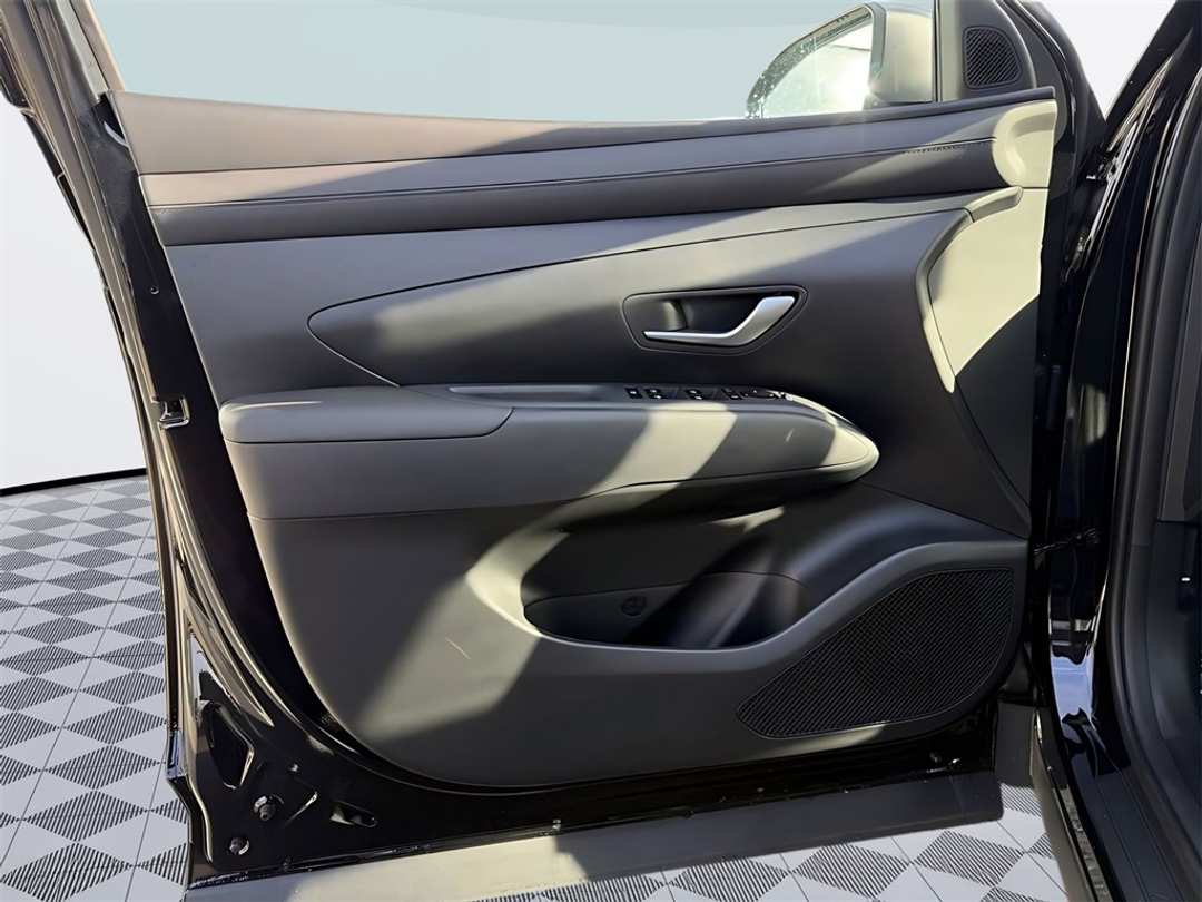 2026 Hyundai Tucson SEL - Image 12