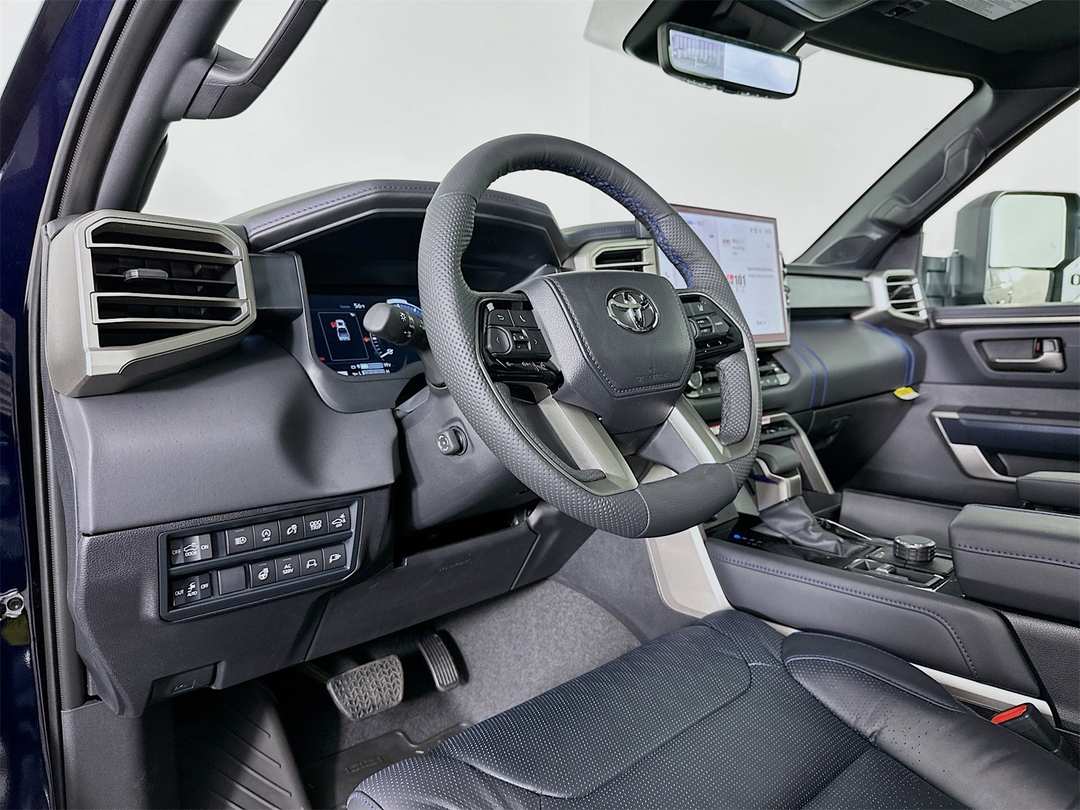 2026 Toyota Tundra Platinum - Image 9