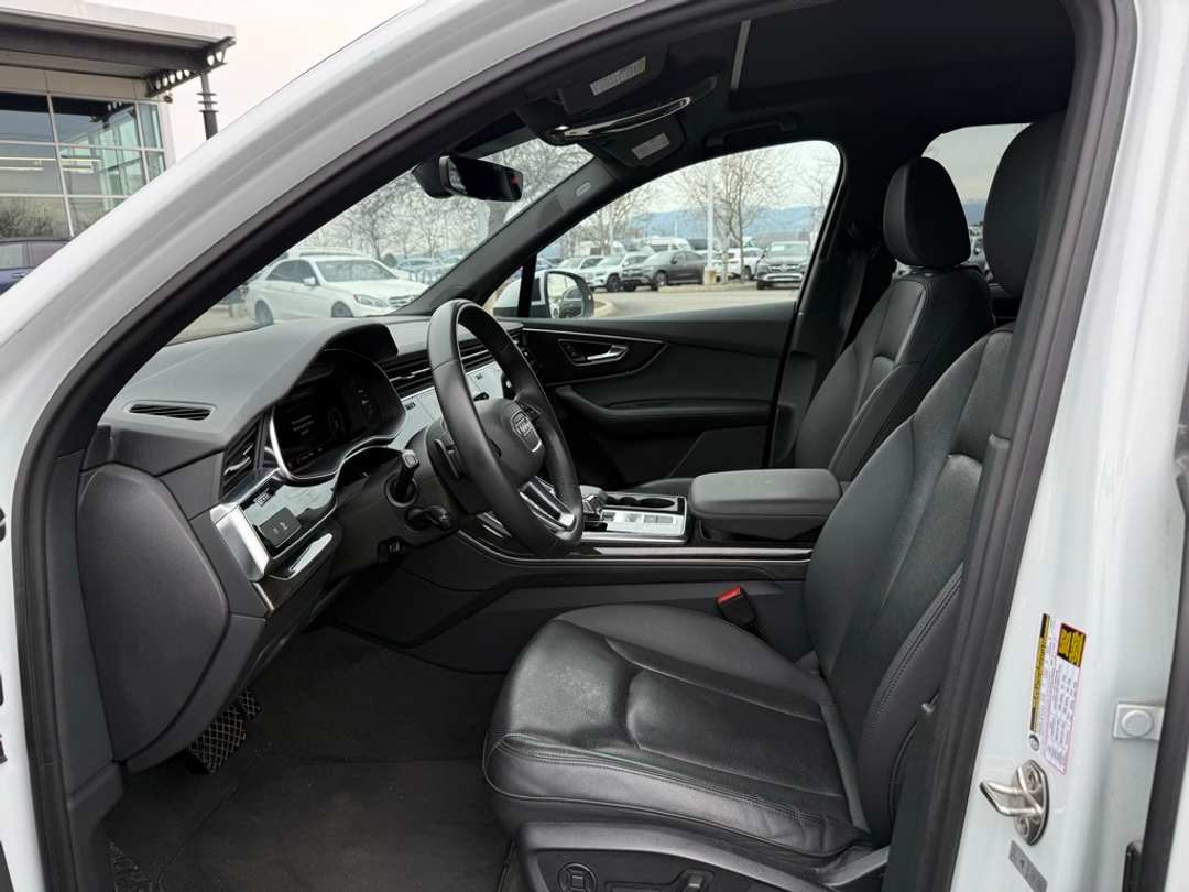 2021 Audi Q7 55 Premium Plus - Image 12
