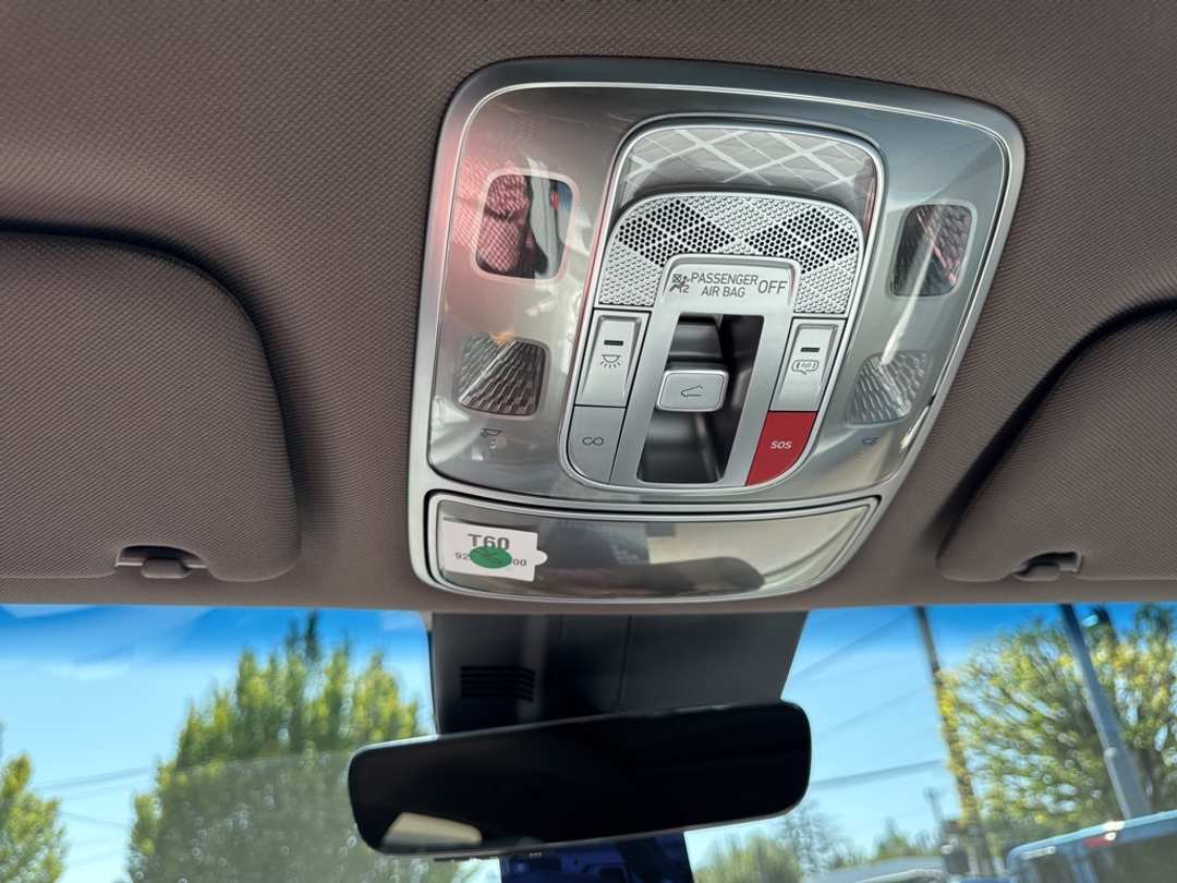 2026 Genesis Electrified Gv70 - Image 33