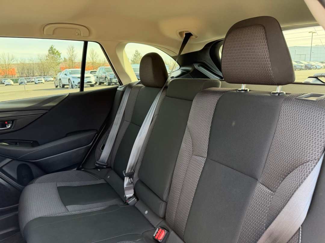 2025 Subaru Outback Premium - Image 28