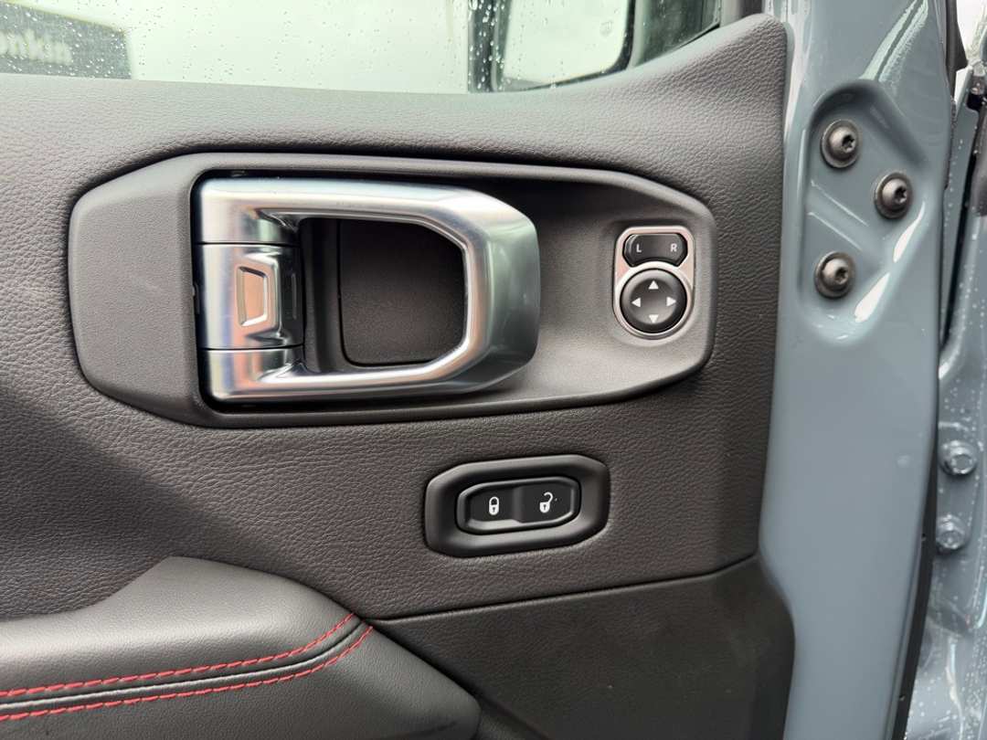 2026 Jeep Gladiator Rubicon - Image 13