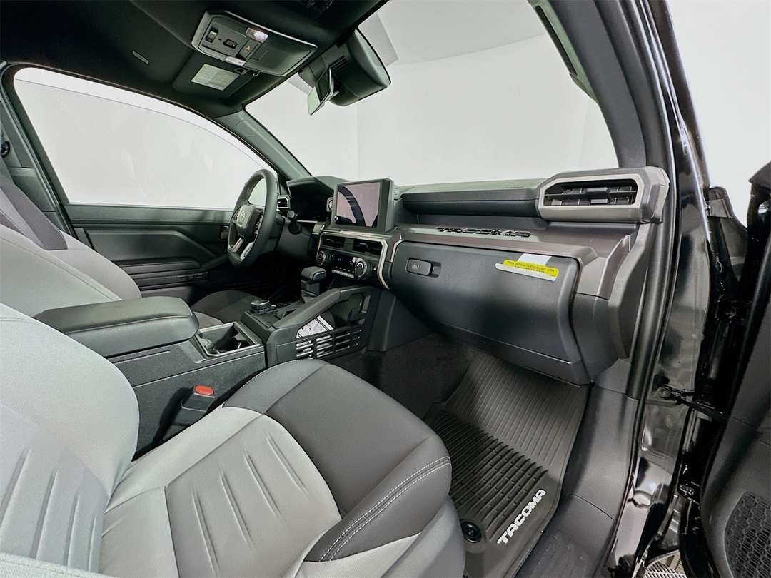 2026 Toyota Tacoma TRD Sport - Image 29