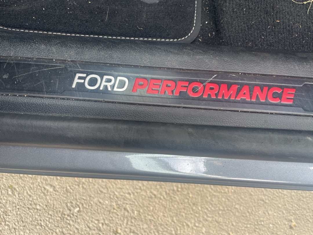 2022 Ford Explorer ST - Image 11