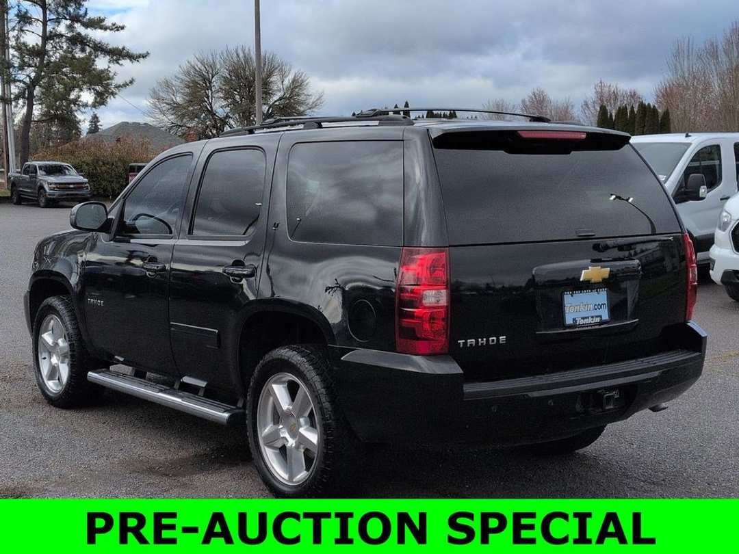 2013 Chevrolet Tahoe LT - Image 3