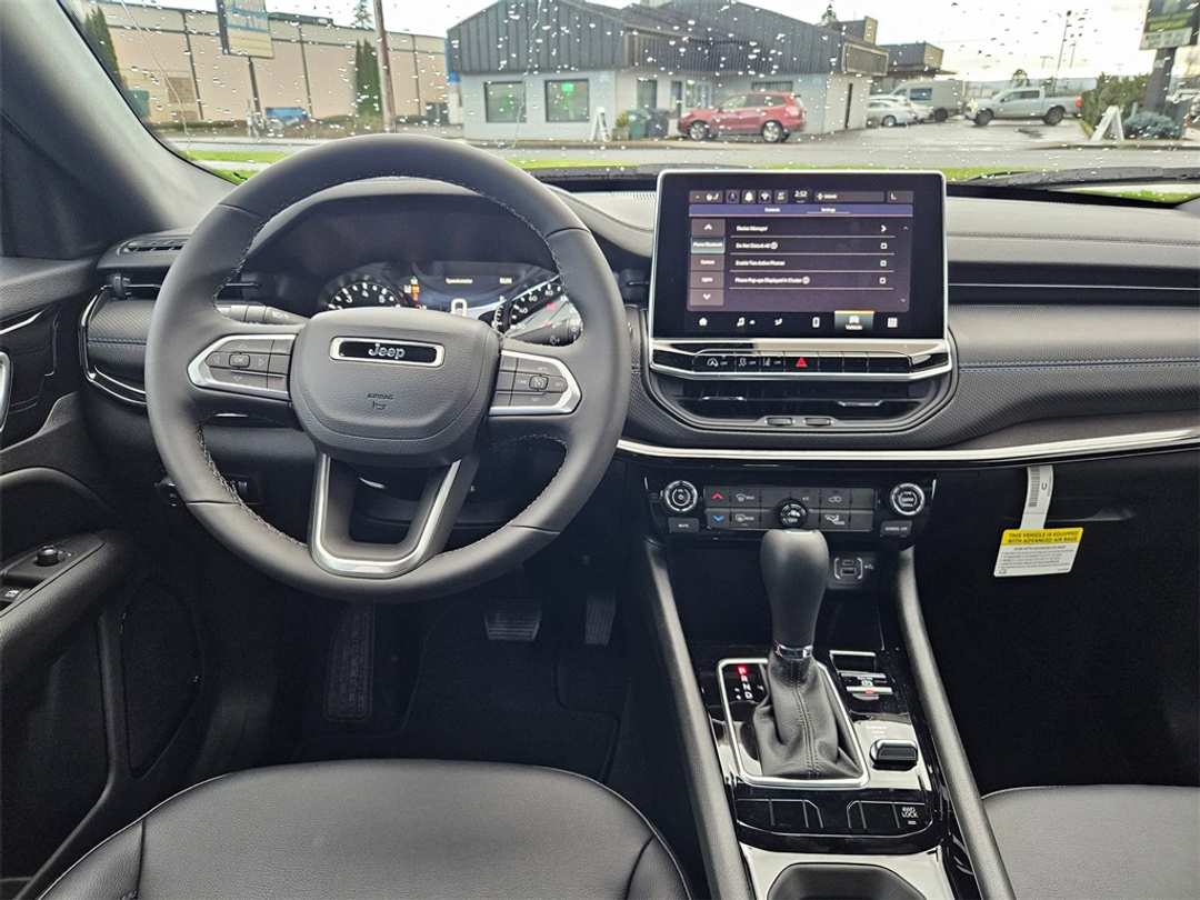 2026 Jeep Compass Latitude - Image 26