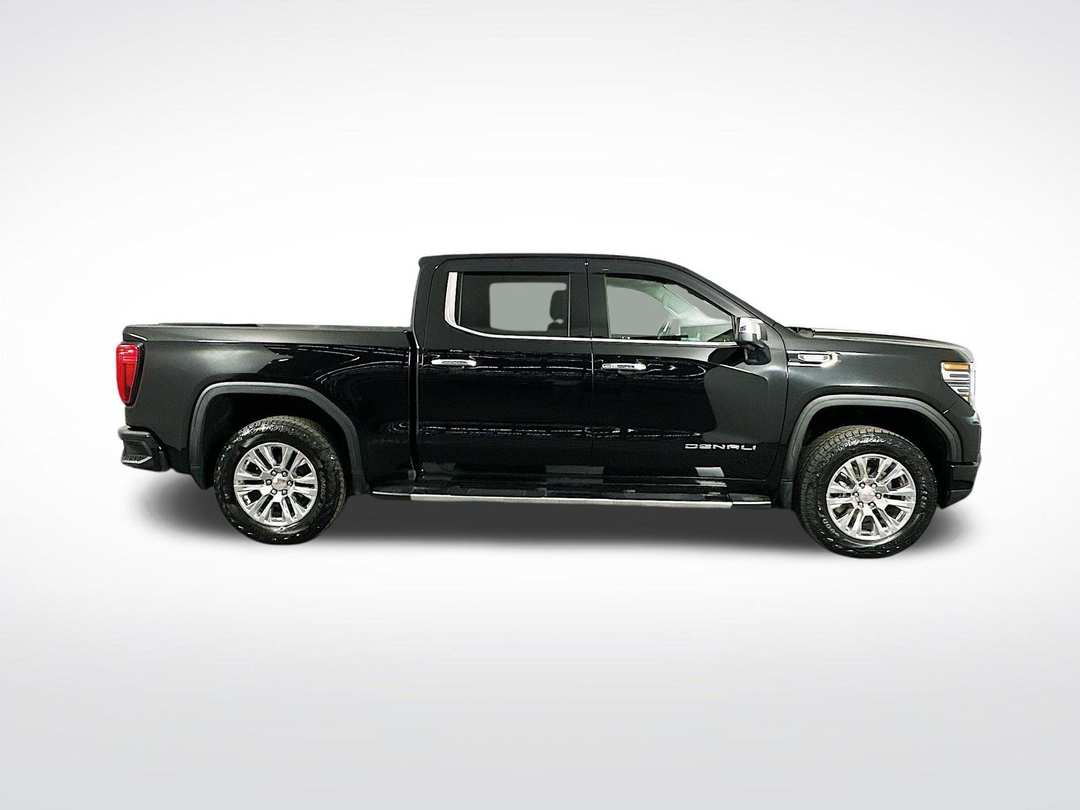 2022 GMC Sierra 1500 Denali - Image 9